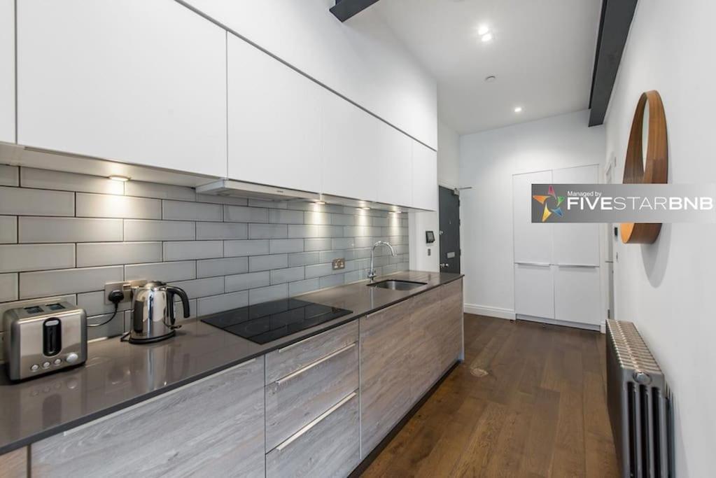 Cool Urban Apartment With Stunning Castle Views EDI Kültér fotó